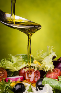 insalata mista con olio di oliva